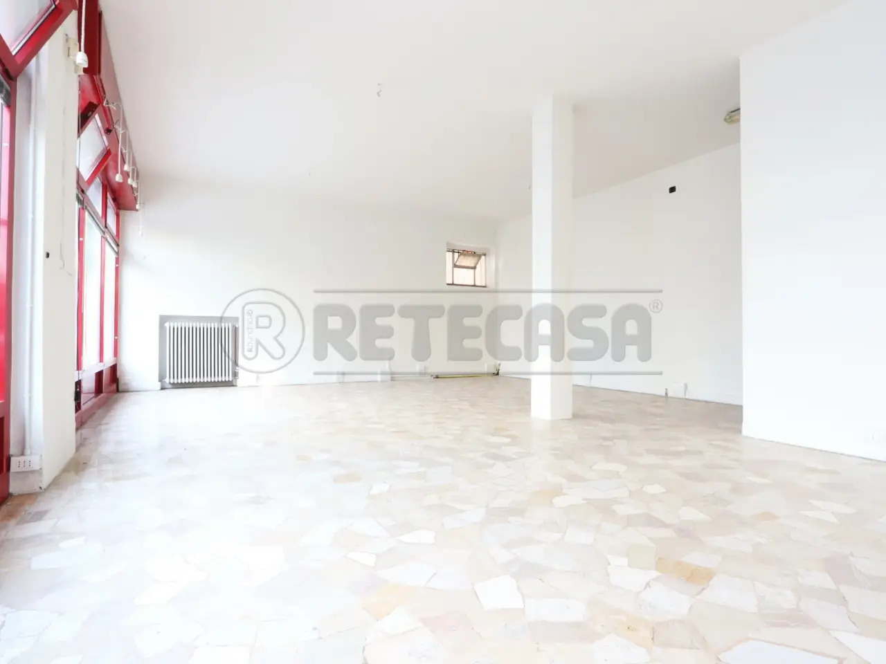 Palazzina commerciale in Via Vincenzo Gonzati 2, Vicenza, {3} - Foto 2