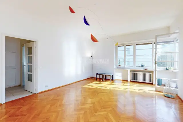 Vierzimmerwohnung in Via Amerigo Vespucci 30, Torino - Foto 1