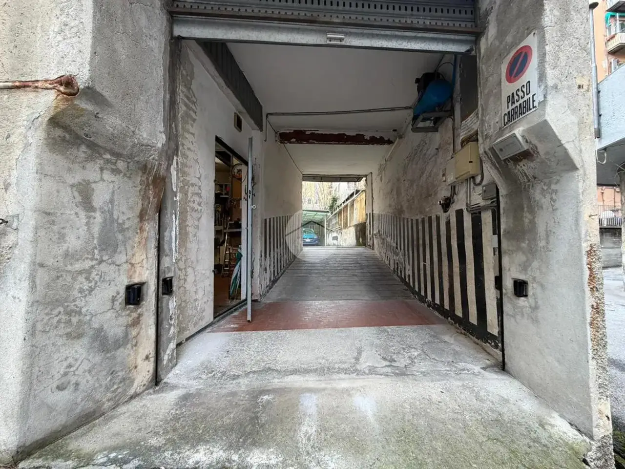 Magazzino in Via Giovanni Torti, Genova, {3} - Foto 1