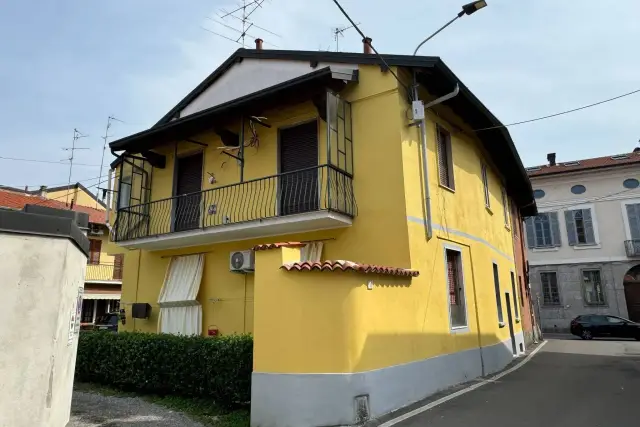 Zweizimmerwohnung in Via Adua 20, Caronno Pertusella - Foto 1