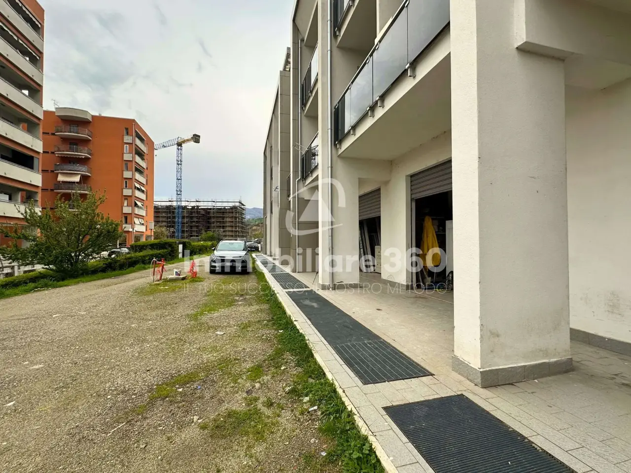 Magazzino in Via Pietro Nenni 42, Cosenza, {3} - Foto 2