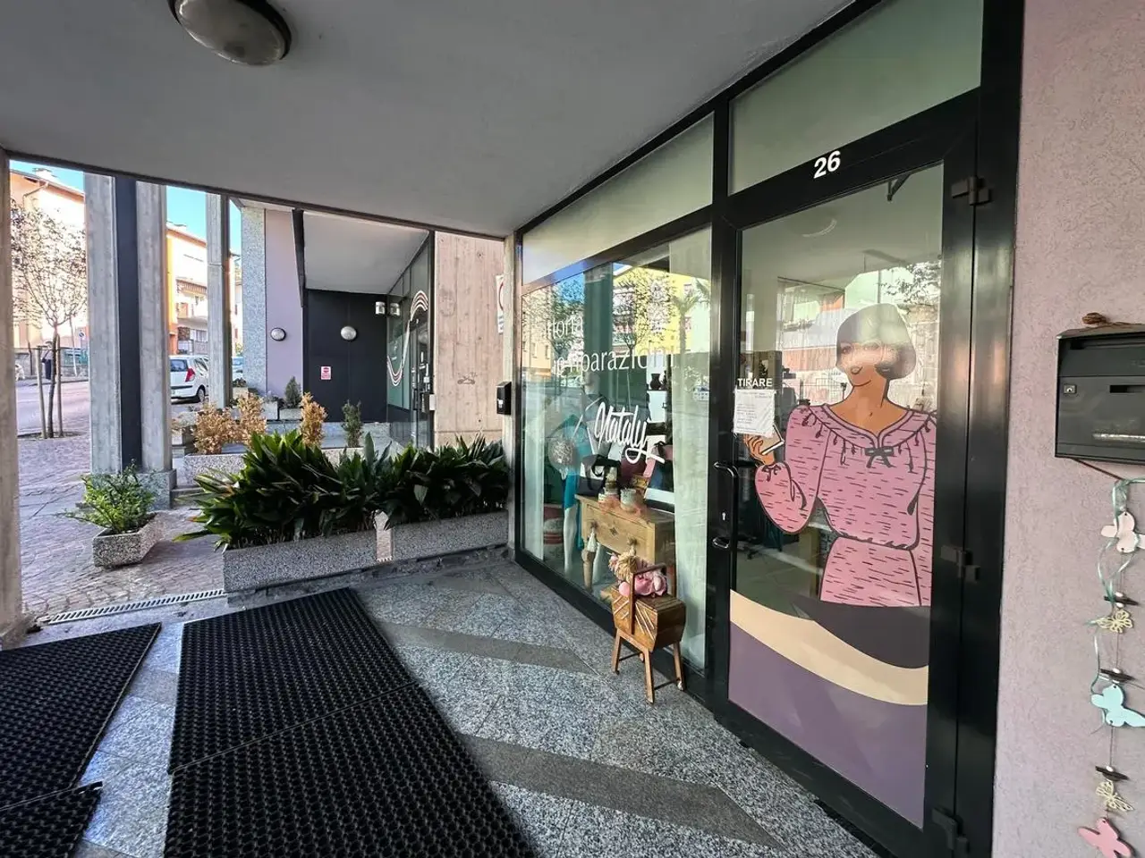 Negozio in Via Magazol 26, Rovereto, {3} - Foto 1