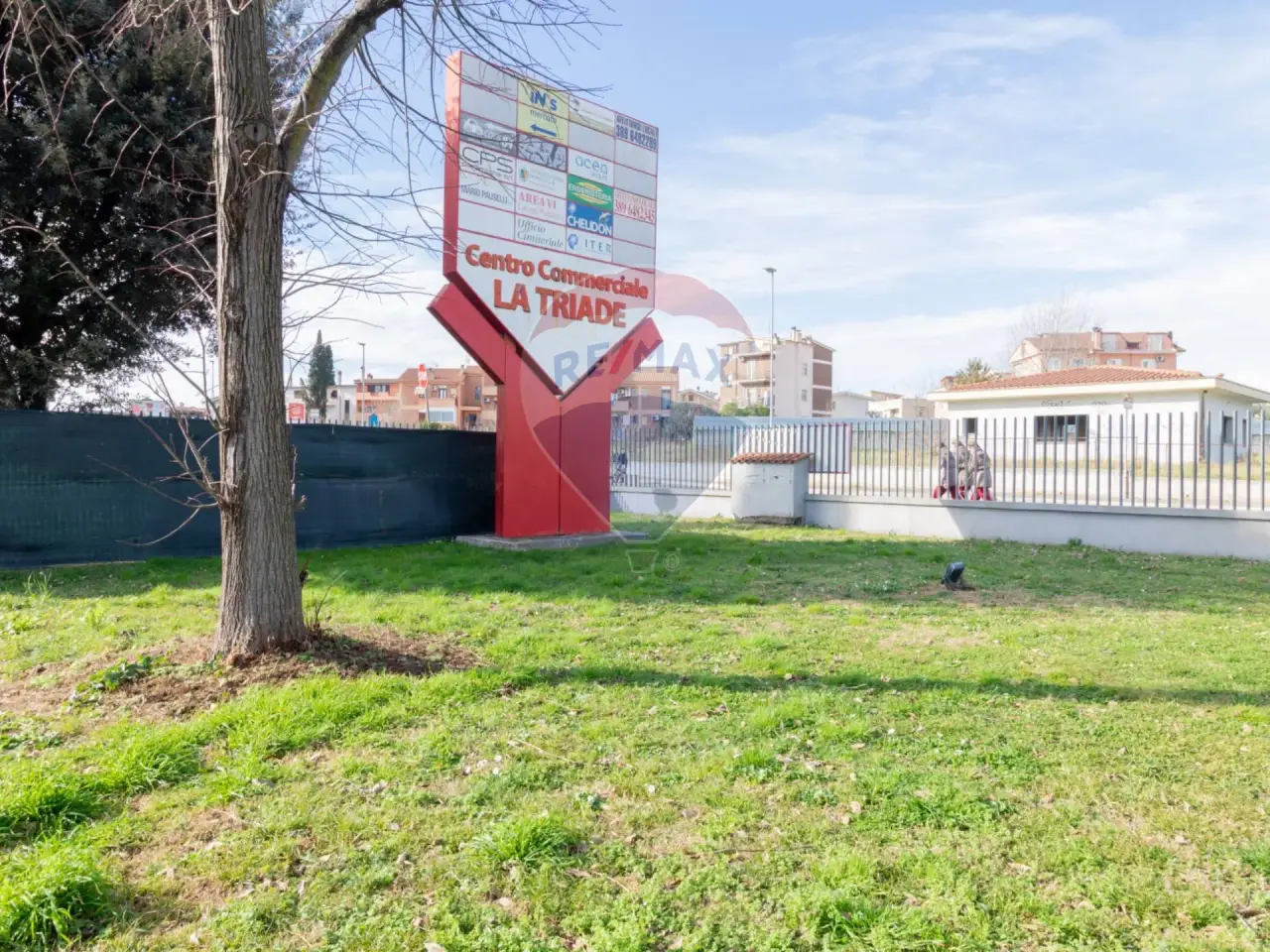 Esercizio commerciale in Via della Longarina 1, Guidonia Montecelio, {3} - Foto 1
