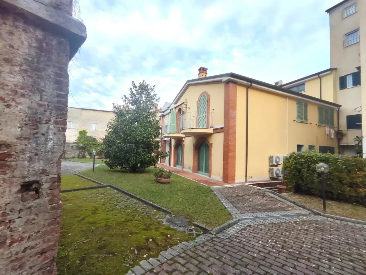 Ufficio in , Carrara, {3} - Foto 1