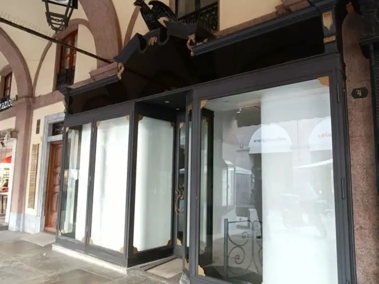Negozio in Via Silvio Pellico  4, Saluzzo, {3} - Foto 1