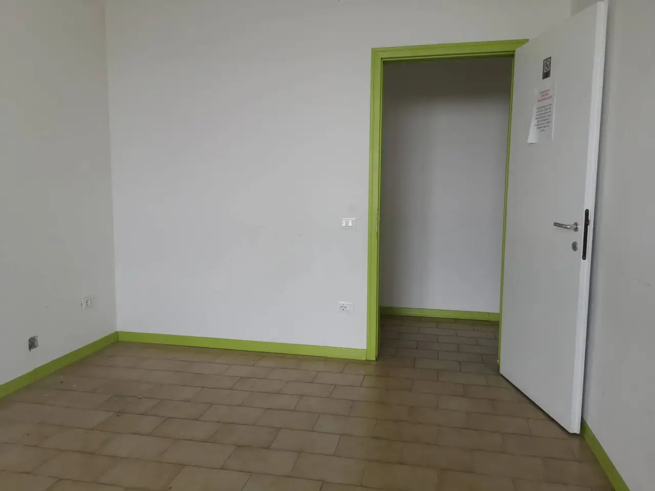 Esercizio commerciale in Via Tosco Romagnola 222, Calcinaia, {3} - Foto 2