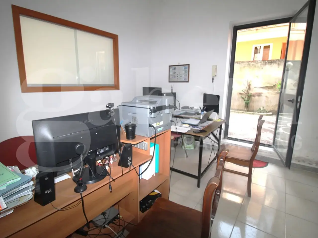 Negozio in Via Tiberi 15, Arzano, {3} - Foto 2