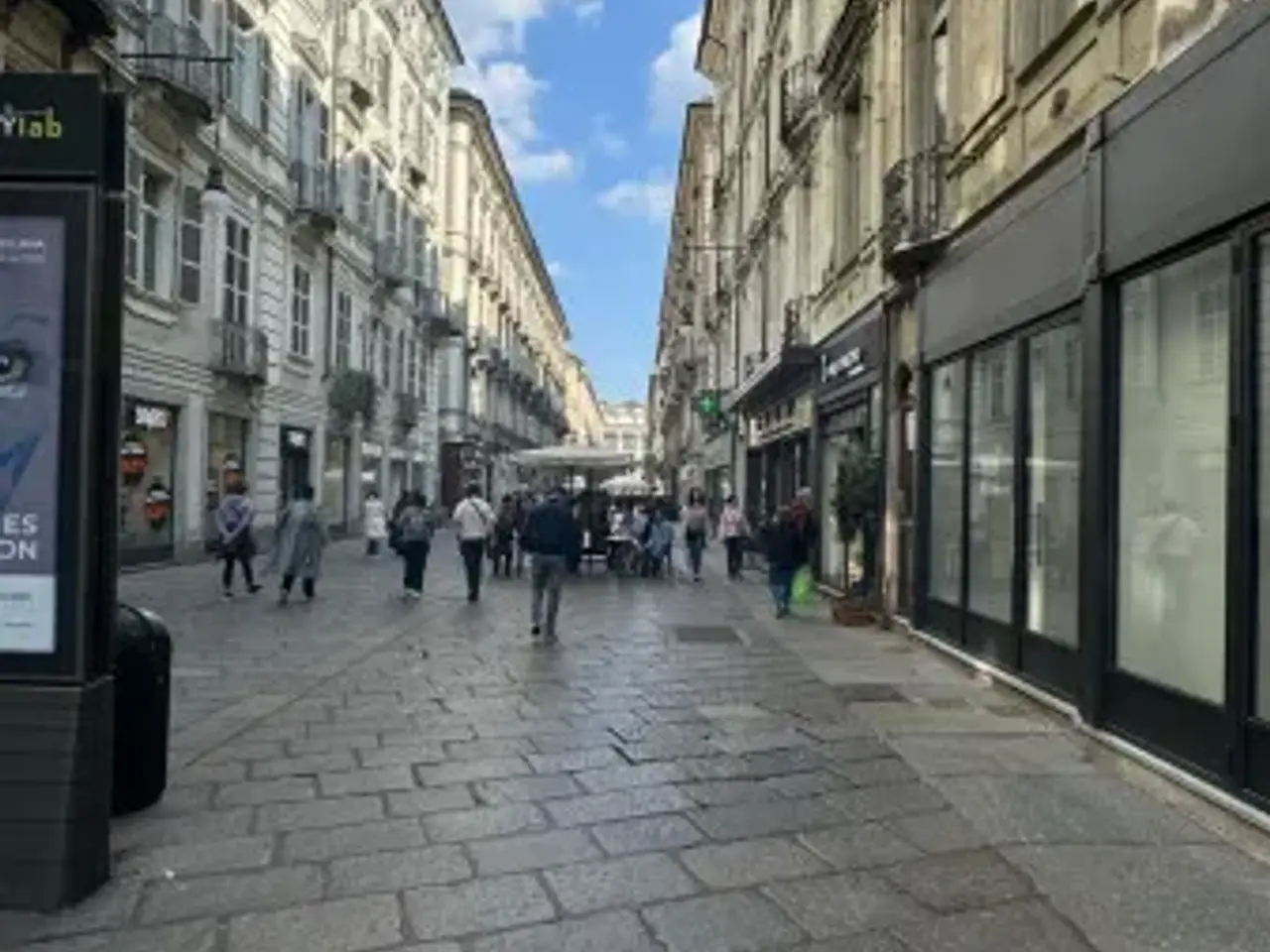 Negozio in Via Giuseppe Garibaldi 11, Torino, {3} - Foto 1