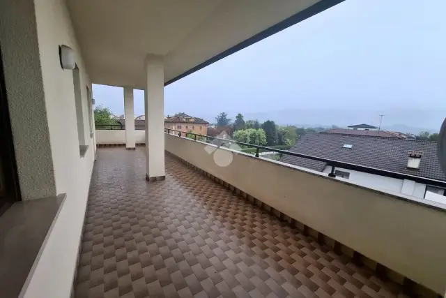 4-room flat in Viale Giusto Navasa, Belluno - Photo 1