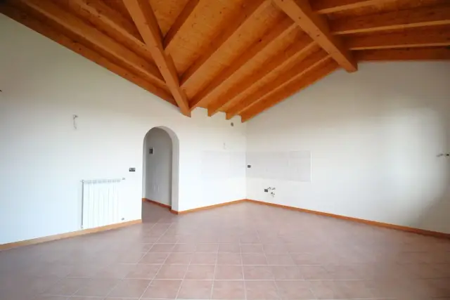 3-room flat in Via Divisione Acqui 41, Goito - Photo 1