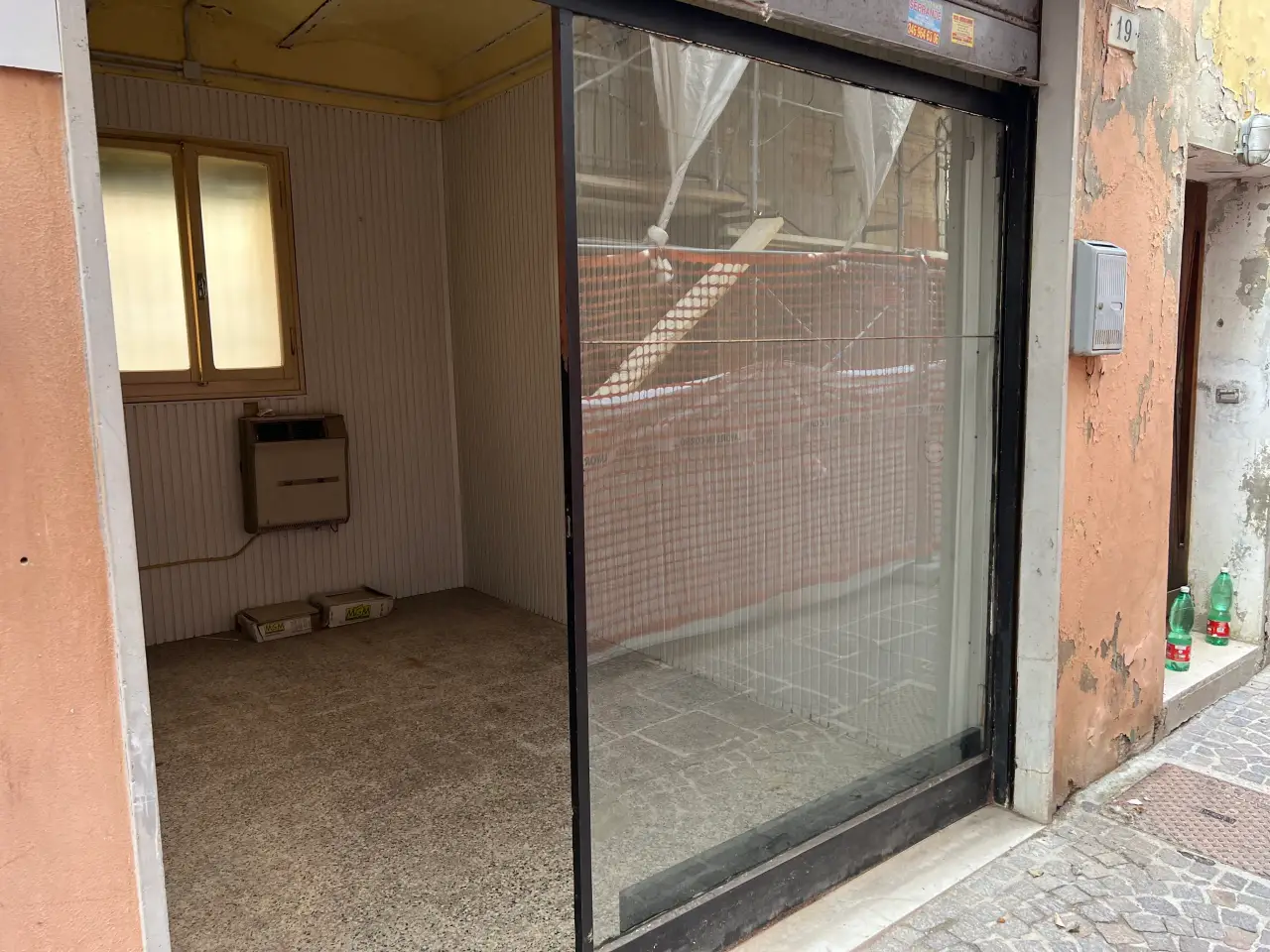 Negozio in Via a. Leonelli 19, Crevalcore, {3} - Foto 2