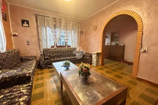 4-room flat in Via G. Carducci 7, Gorlago - Photo 1