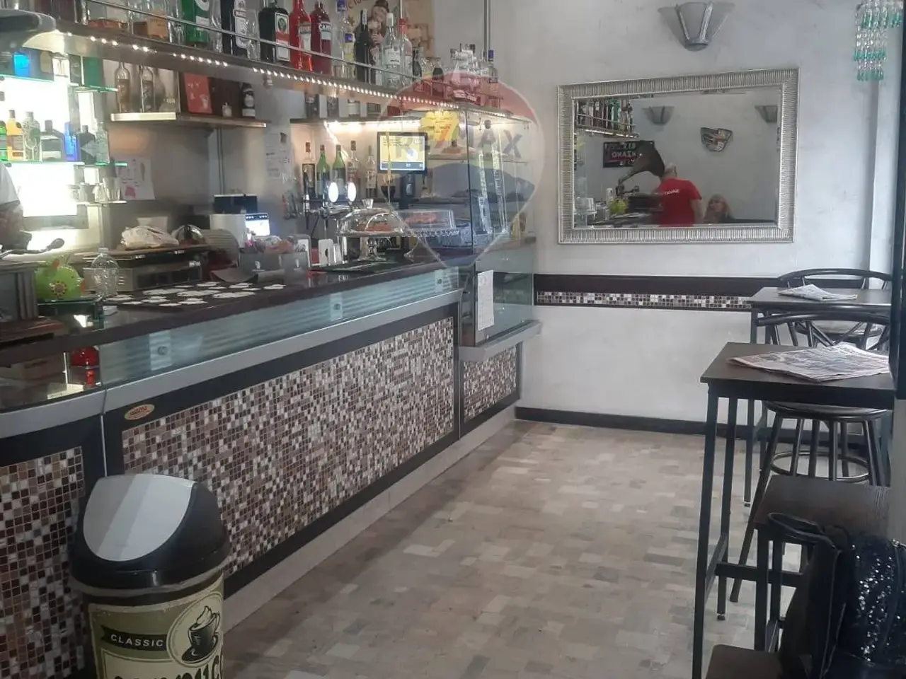 Esercizio commerciale in Via Fiordalisi 1, Milano, {3} - Foto 1