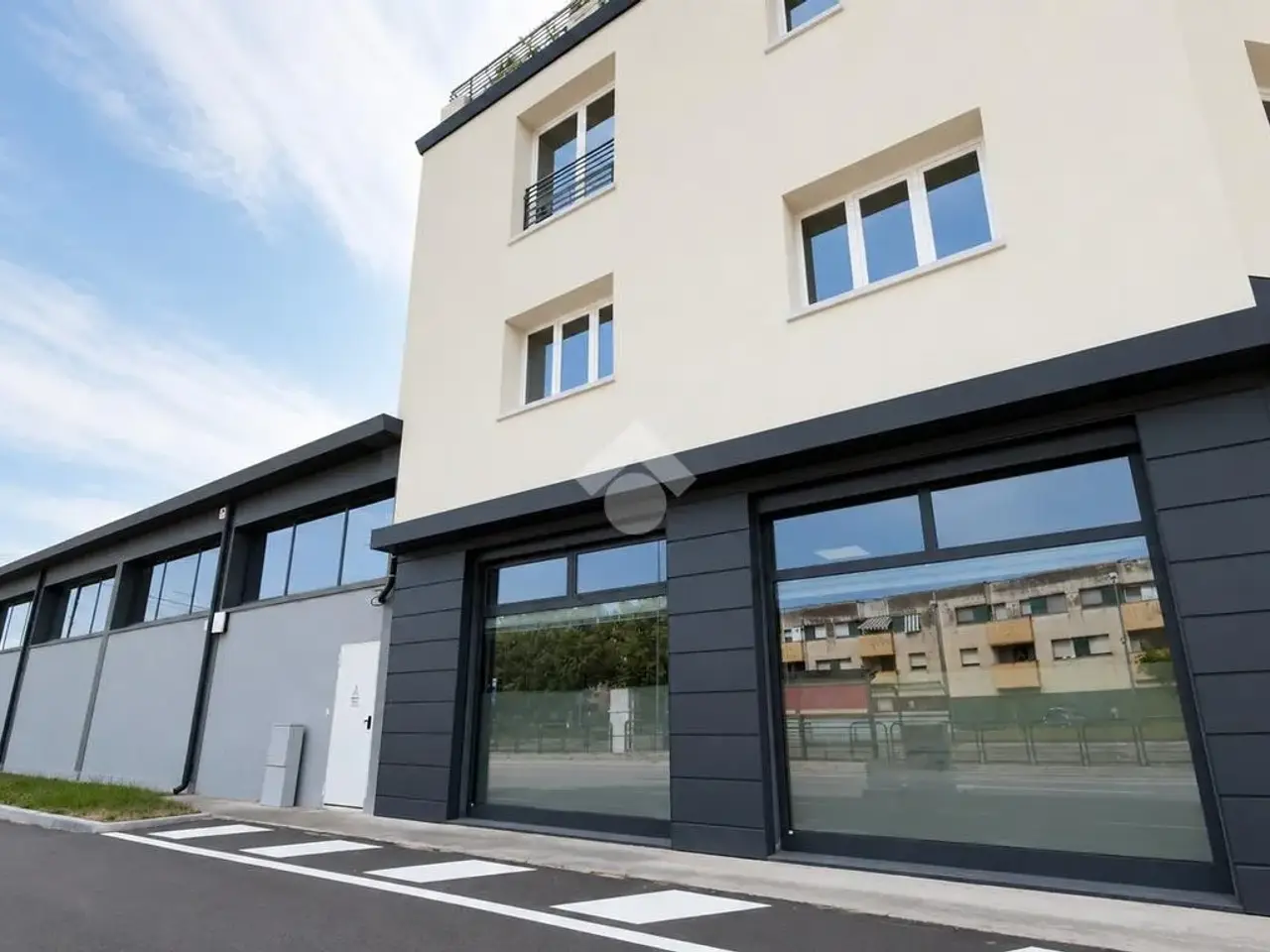 Palazzina commerciale in Via del Lavoratore 48, Venezia, {3} - Foto 2