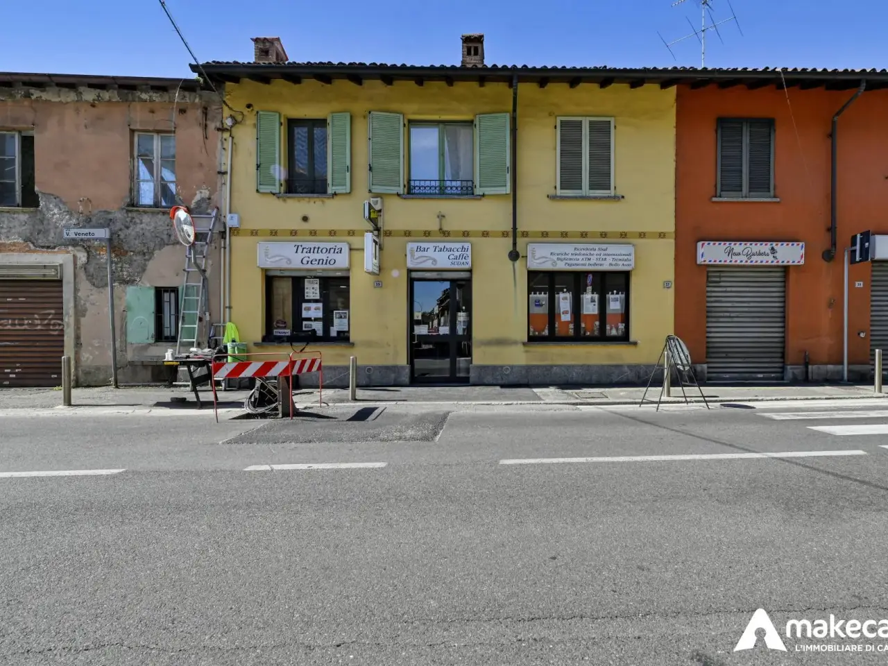 Esercizio commerciale in Vittorio Veneto 35, Melegnano, {3} - Foto 1