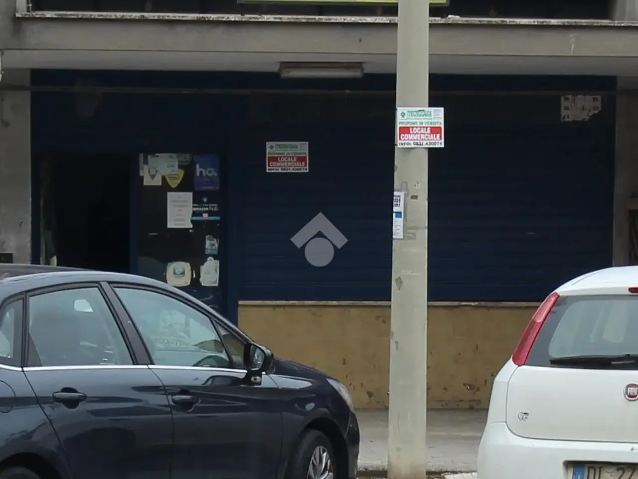 Negozio in Piazza Raffaello 7, Brindisi, {3} - Foto 1
