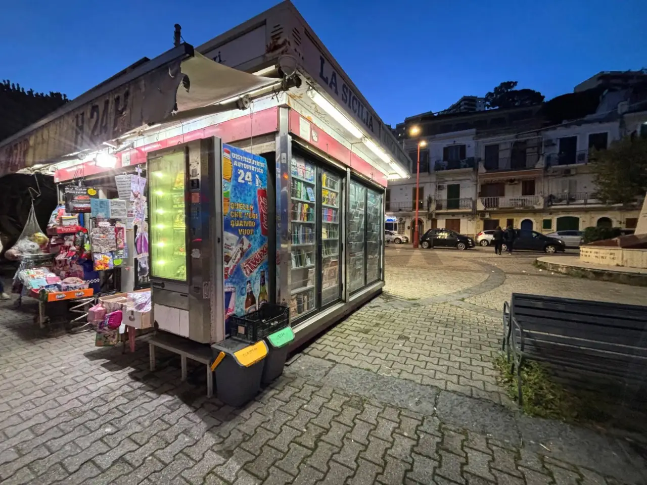 Esercizio commerciale in Via Consolare Pompea 98, Messina, {3} - Foto 2