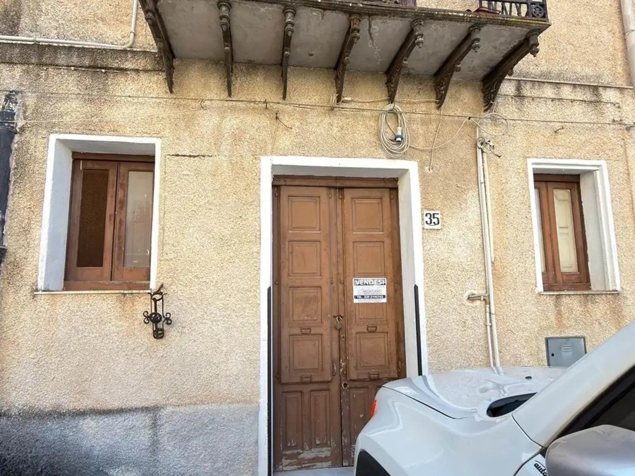 Negozio in , Palazzo Adriano, {3} - Foto 1