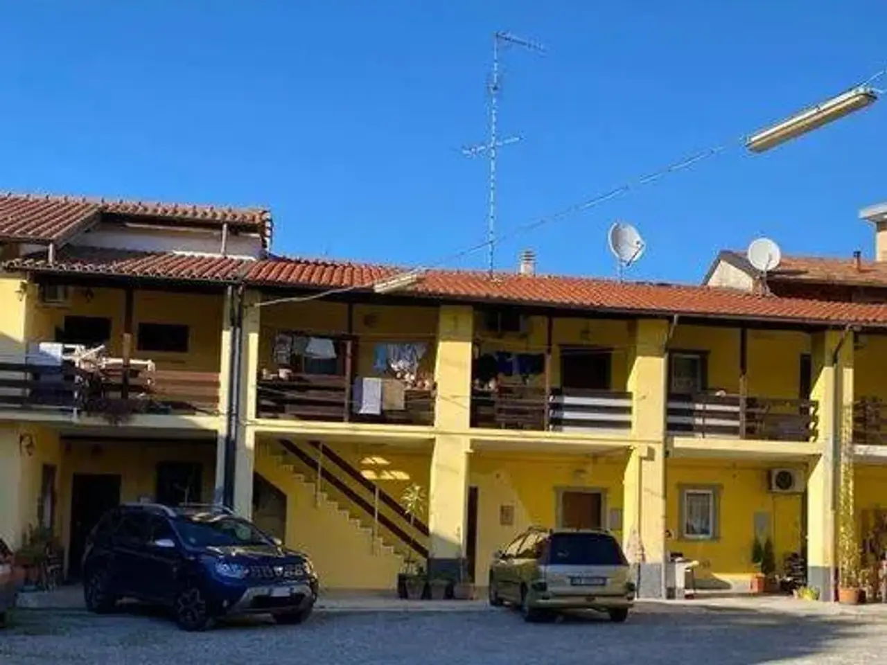 Palazzina commerciale in Via Corridoni, Canegrate, {3} - Foto 1