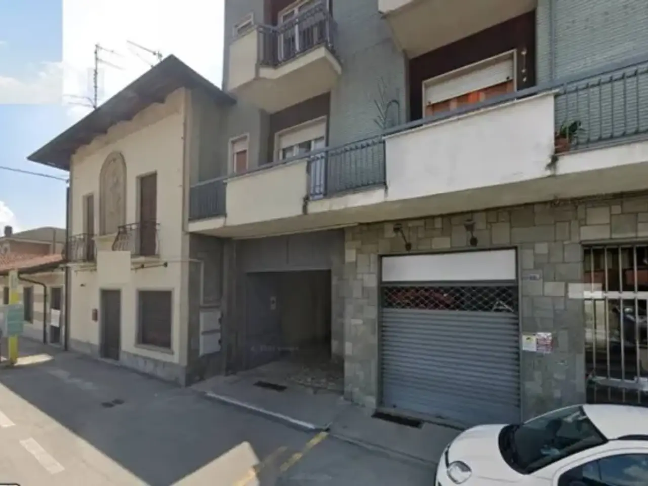 Negozio in Via Torino, Carmagnola, Carmagnola, {3} - Foto 1