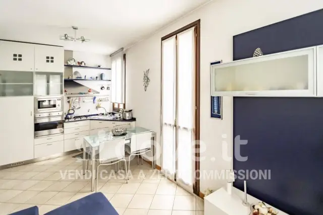 2-room flat, Rubiera - Photo 1