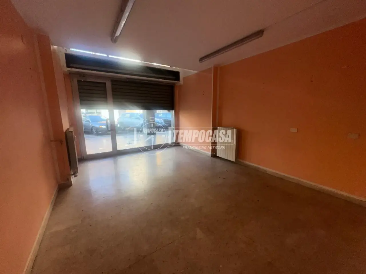 Negozio in Via San Rocco 28, Muggiò, {3} - Foto 2