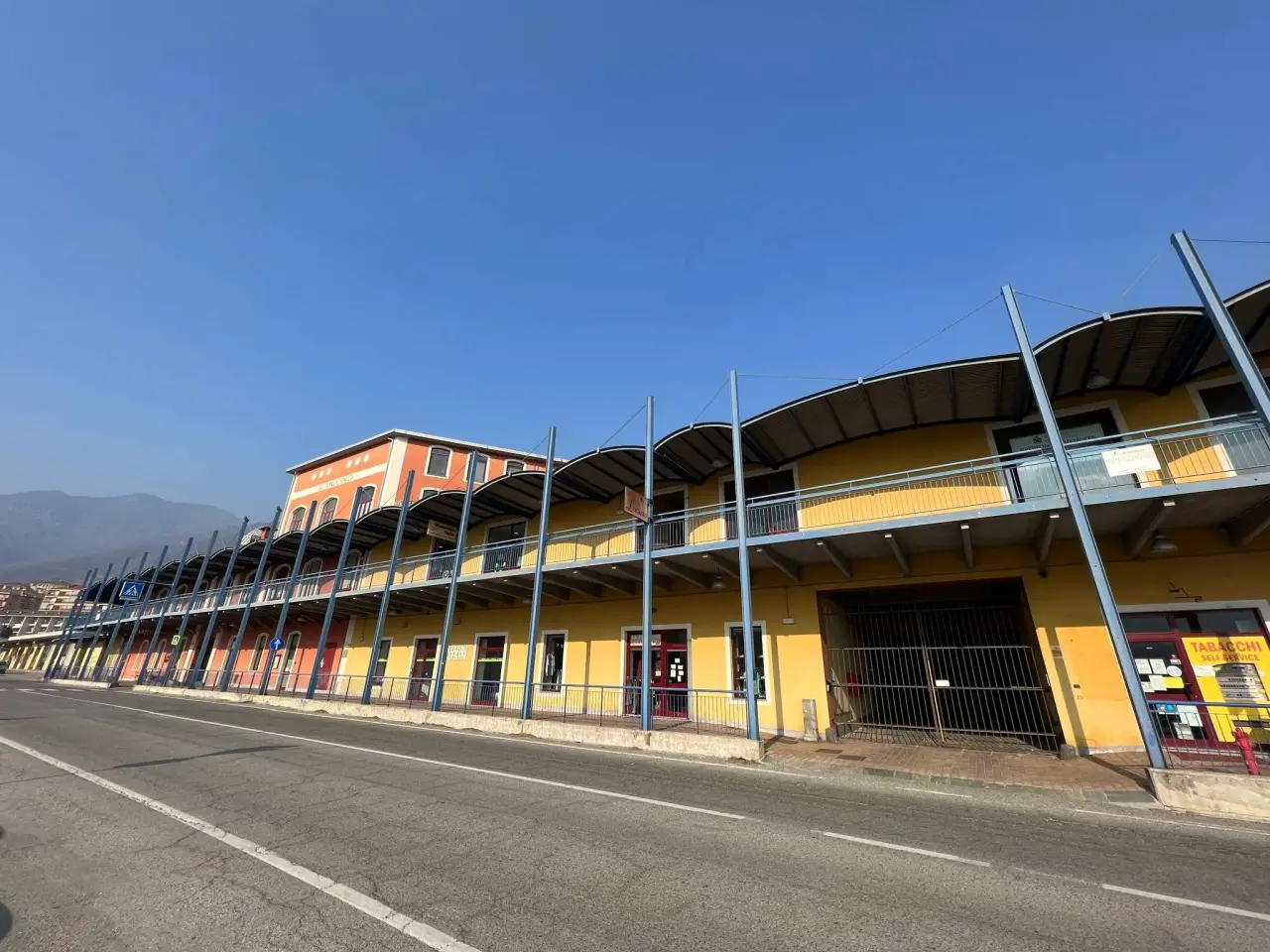 Palazzina commerciale in San Sebastiano 29, Perosa Argentina, {3} - Foto 1