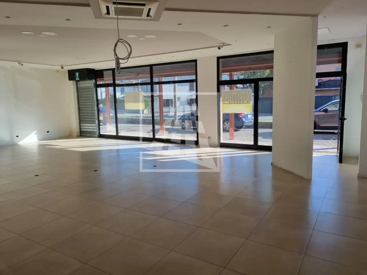 Negozio in Via Pallaia 9, Castelnovo Di Sotto, {3} - Foto 2