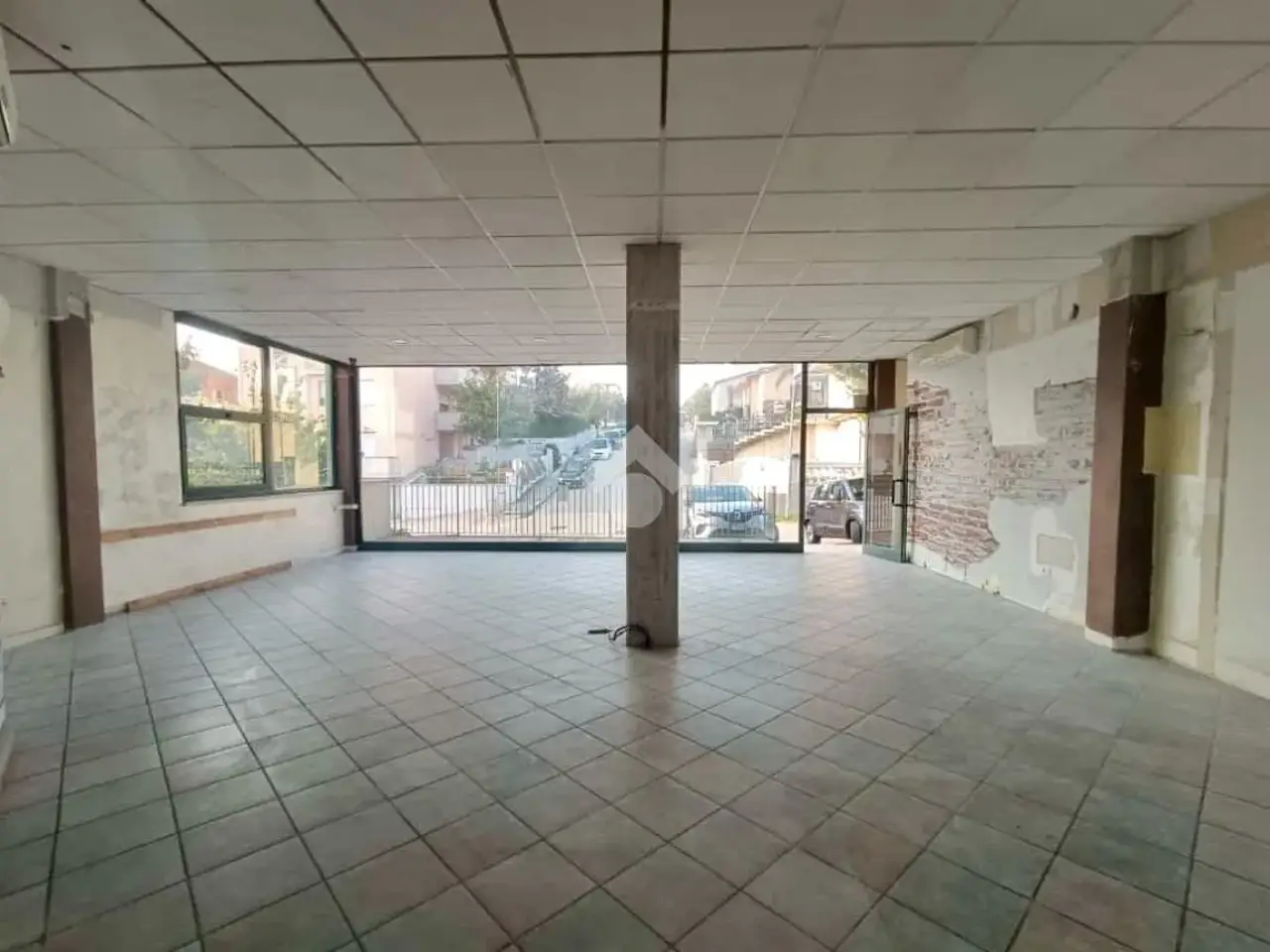 Negozio in Via Certosa 11, Nereto, {3} - Foto 2