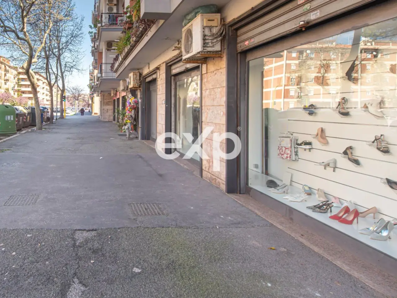 Negozio in Via dei Bragozzi, 44/46, Roma, {3} - Foto 2