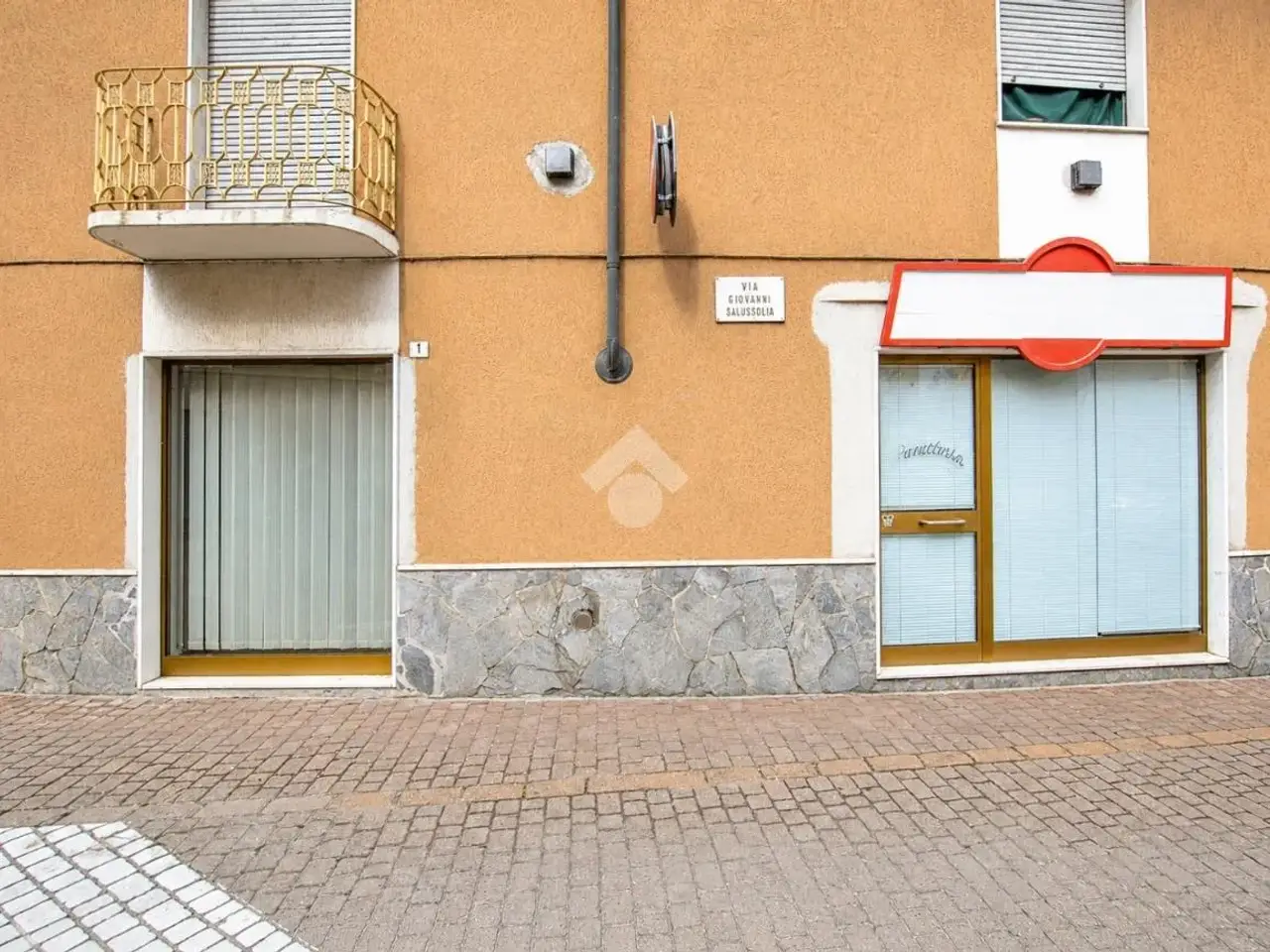 Negozio in Via Giovanni Salussolia 1, Alice Castello, {3} - Foto 2