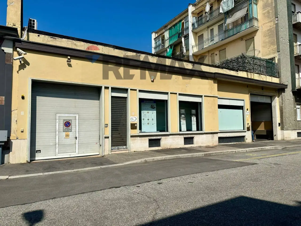 Negozio in Via Dogliani 14, Torino, {3} - Foto 1
