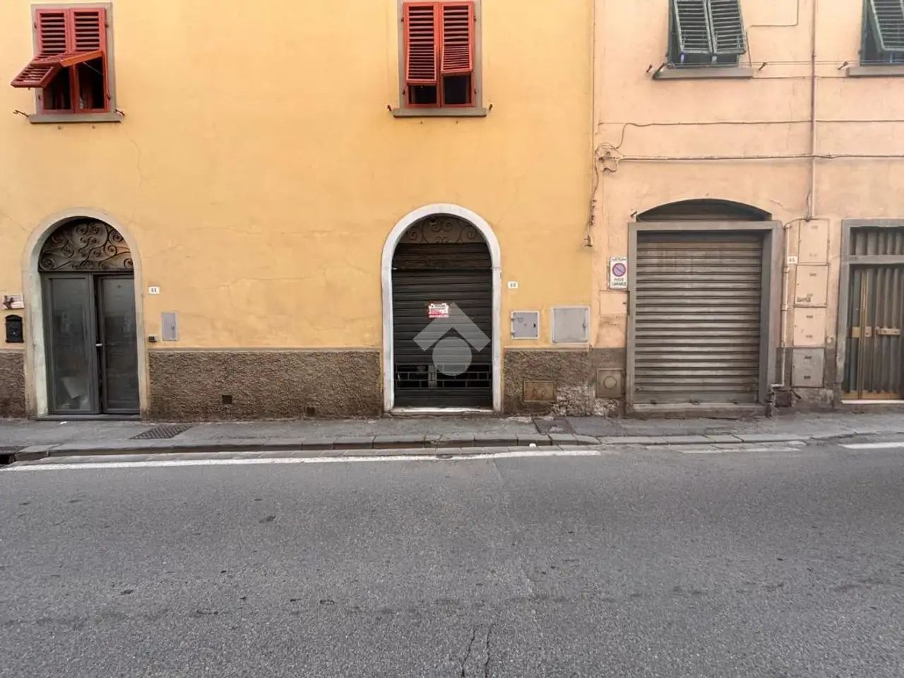 Negozio in Via Corso Vittorio Figline Valdarno 83, Figline e Incisa Valdarno, {3} - Foto 2