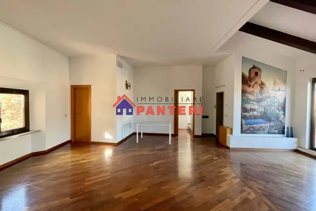 main gallery real estate image