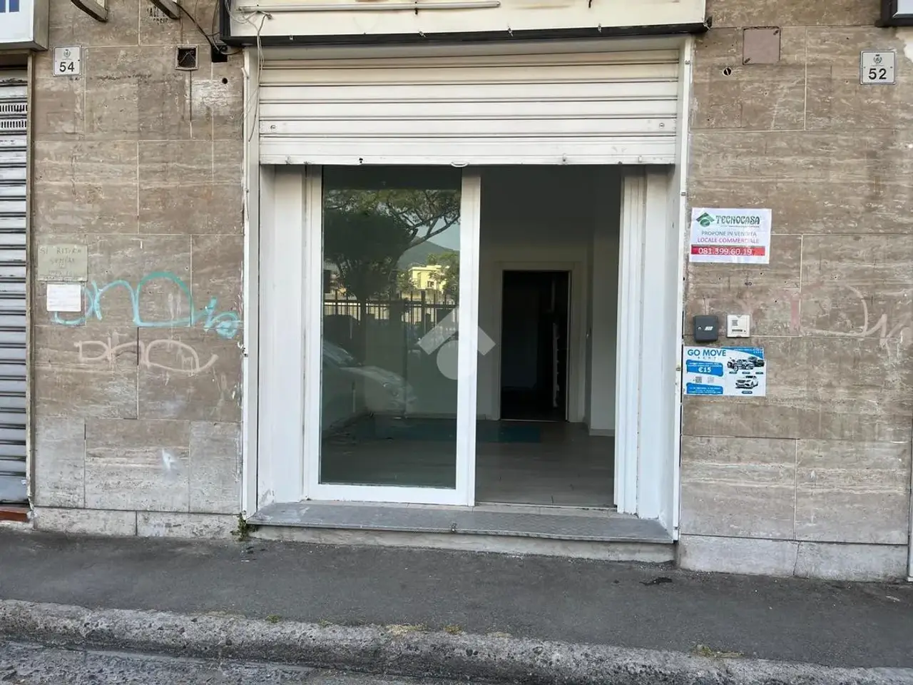 Negozio in Via Aldo Moro 52, San Giorgio A Cremano, {3} - Foto 1