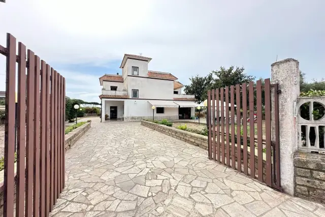 Villa in Via Alessandro Verri 5, Anzio - Foto 1