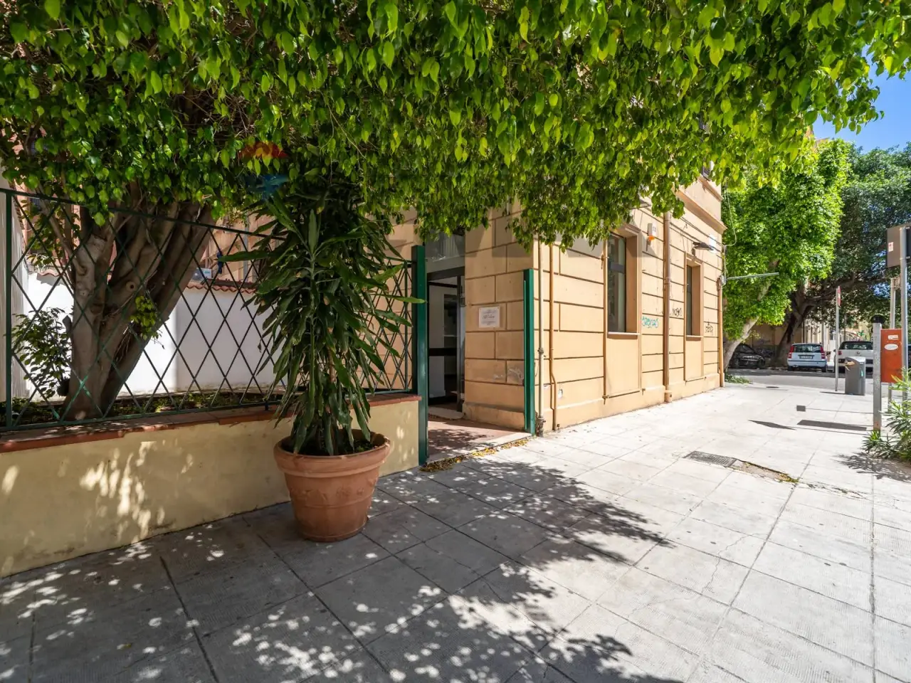 Negozio in Via Filippo Cordova 89/F, Palermo, {3} - Foto 2