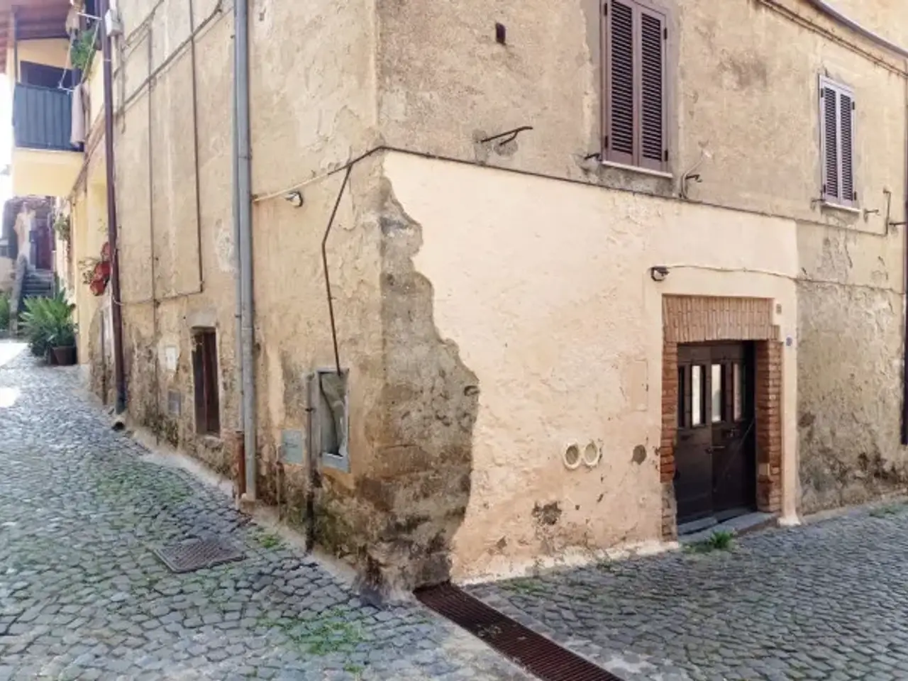 Magazzino in Via delle Cantine 39, Bracciano, {3} - Foto 1