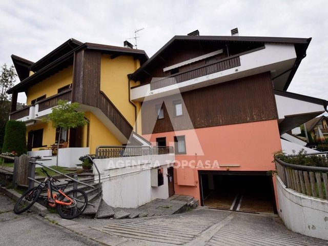 4-room flat in Via Treviso, Gallio - Photo 1