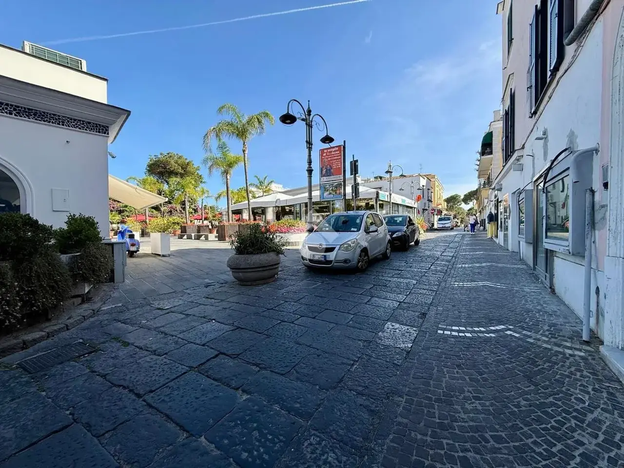 Negozio in Via F. d'Avalos 10, Ischia, {3} - Foto 2