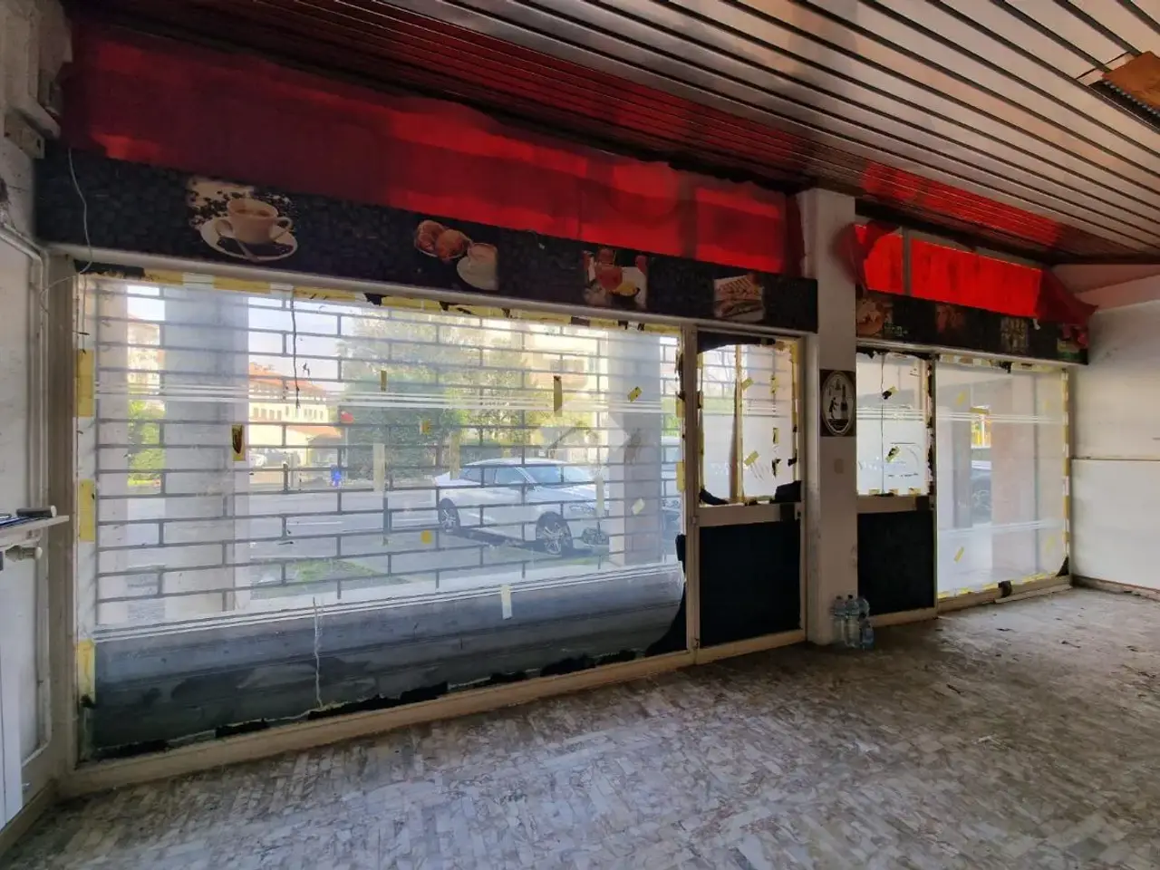 Negozio in Viale Brigata Marche 9, Treviso, {3} - Foto 1