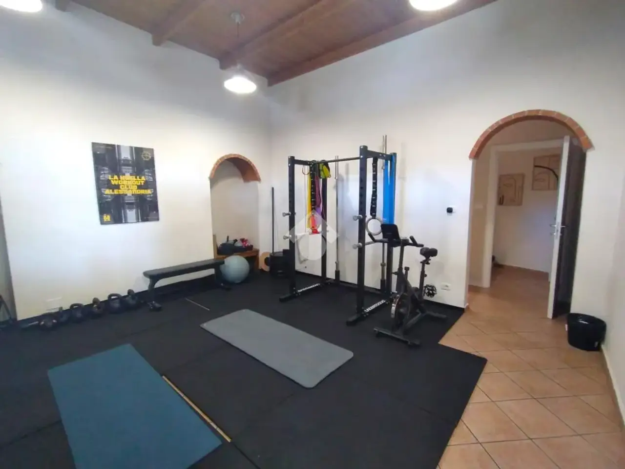 Negozio in Piazza Giuseppe Garibaldi 15, Alessandria, {3} - Foto 1
