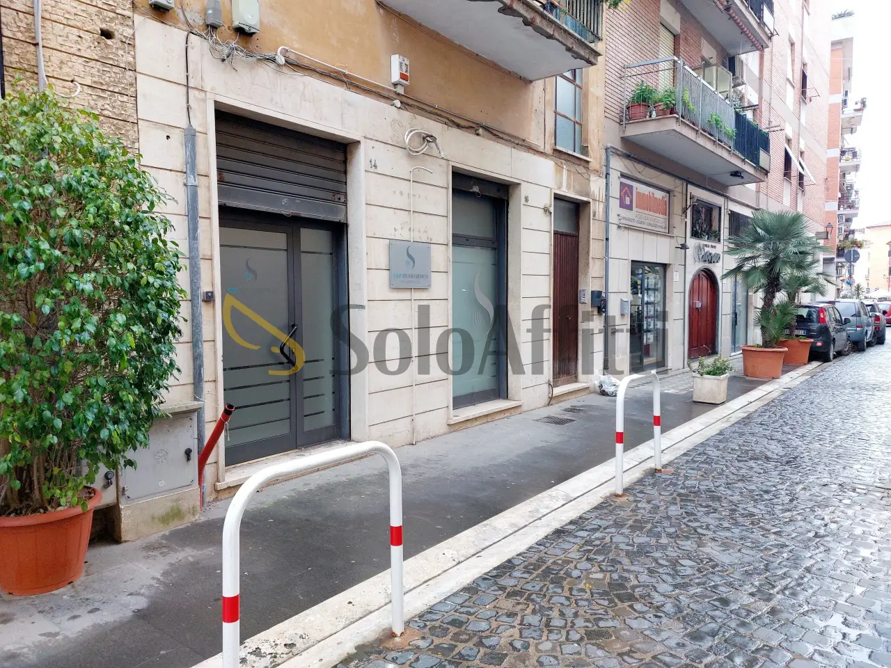 Negozio in Via Trieste 14, Civitavecchia, {3} - Foto 1