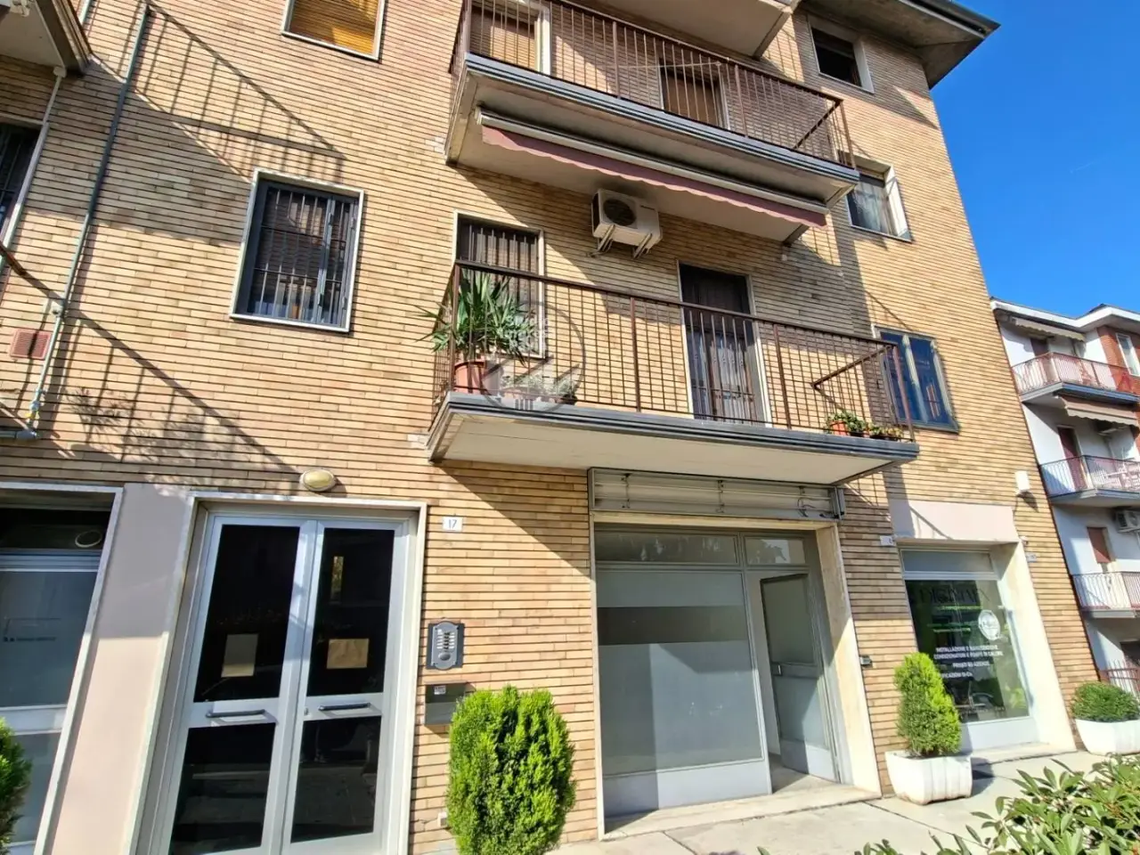 Negozio in Via Assi San Paolo 15, Pavia, {3} - Foto 1