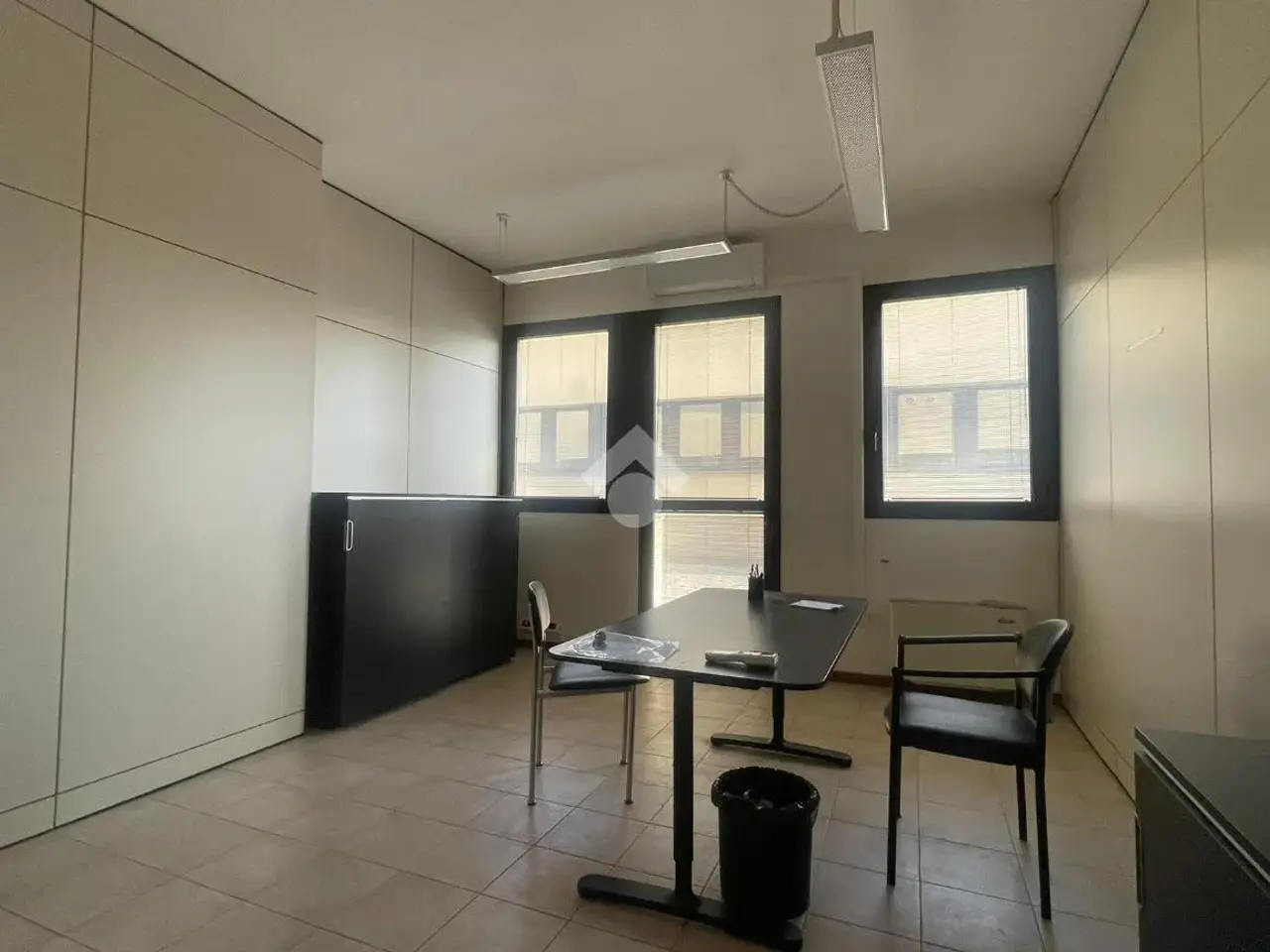 Ufficio in Via Bruno Bottau 4, Castenaso, {3} - Foto 1