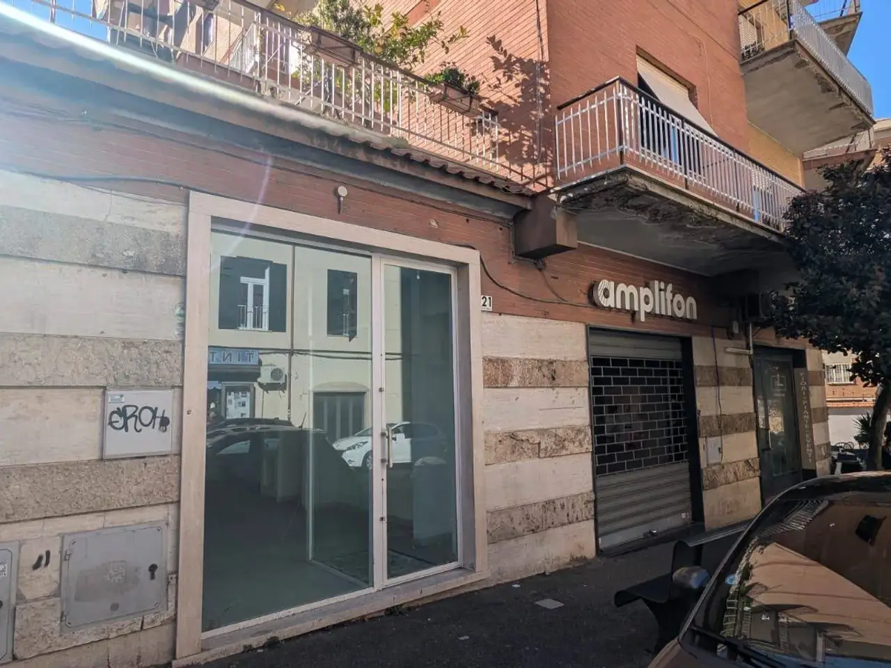 Locale commerciale in Via Fratelli Attilio Ed Emilio Colabona 21, Genzano di Roma, Genzano Di Roma, {3} - Foto 1