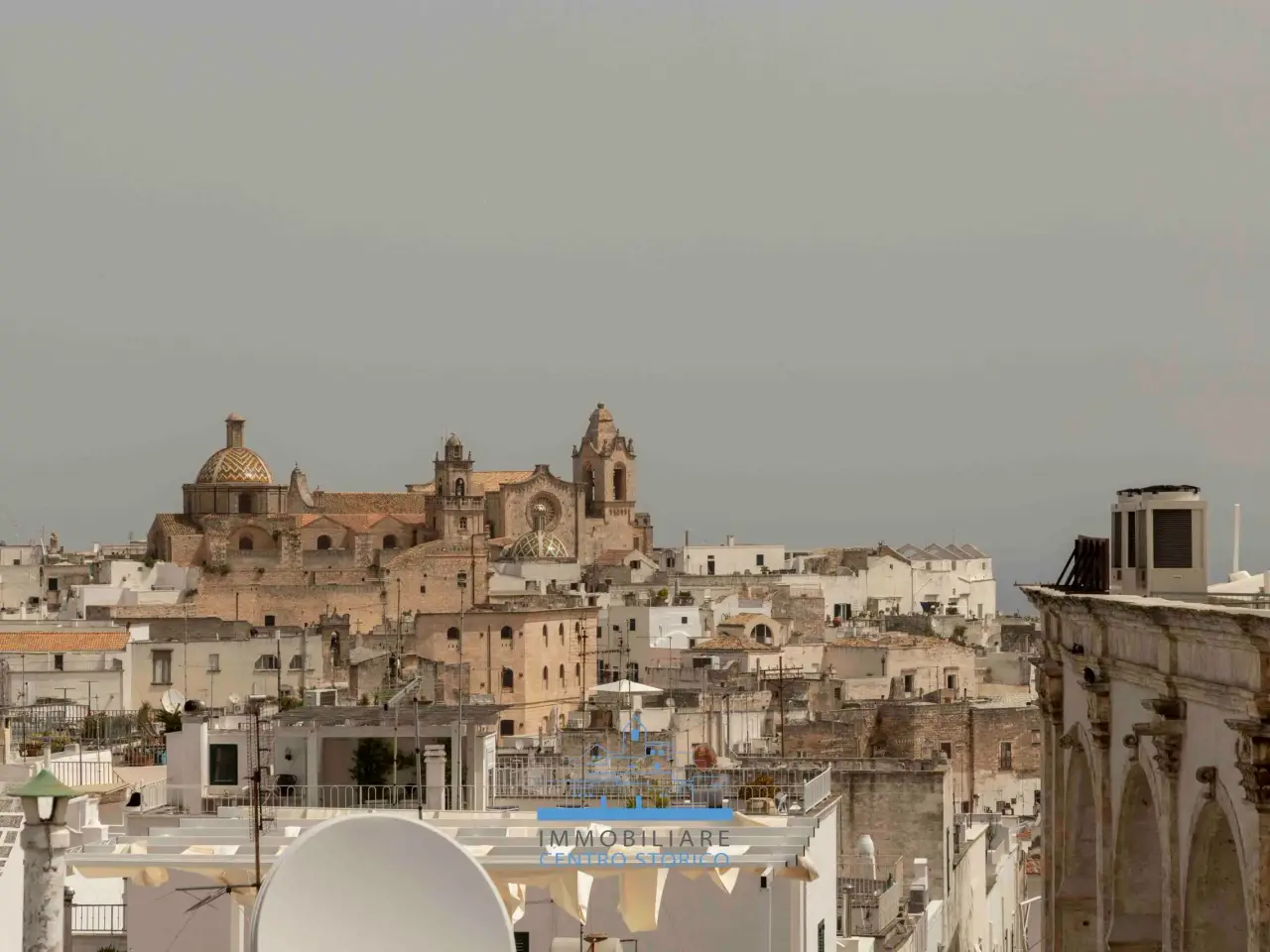 Palazzina commerciale in Via Luca Mindelli, Ostuni, {3} - Foto 2