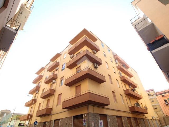 Dreizimmerwohnung in Via Alghero 84, Sassari - Foto 1