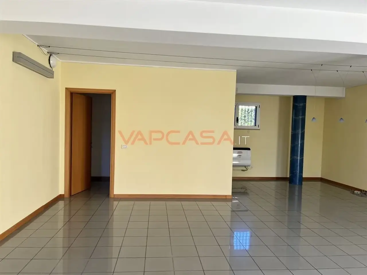 Ufficio in Via Dante Alighieri 30, Romano Di Lombardia, {3} - Foto 2