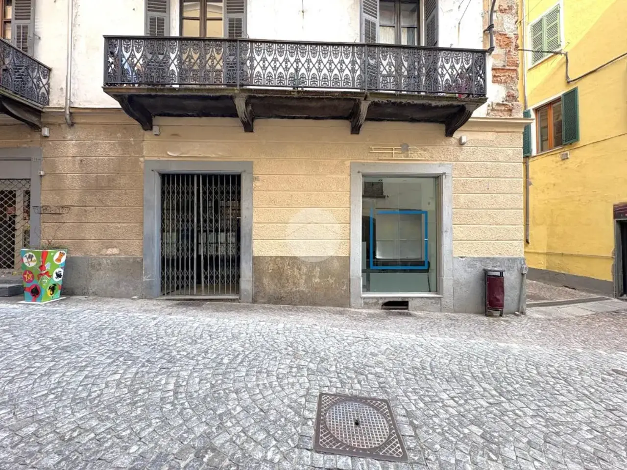 Negozio in Via Ospedale 3, Ivrea, {3} - Foto 2